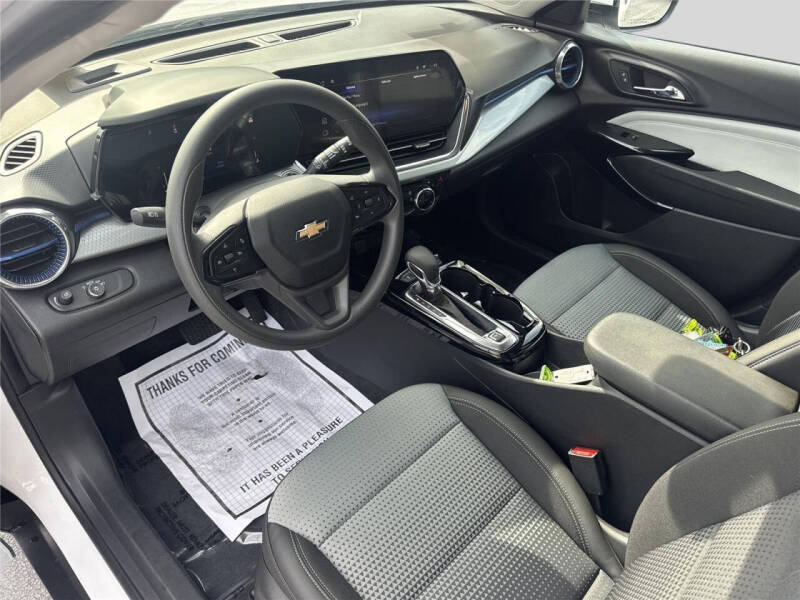 2025 Chevrolet Trax LT