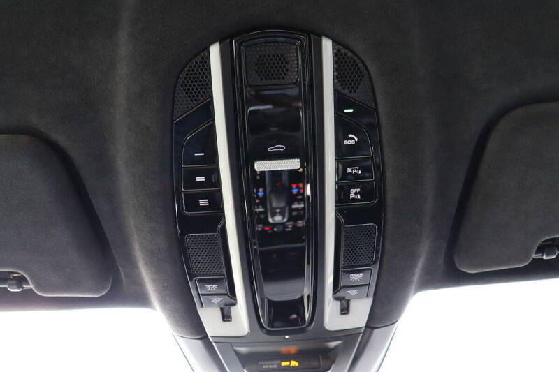 2021 Porsche Cayenne GTS Coupe
