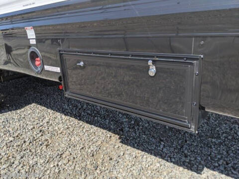 2017 Jayco 38’ Toy Hauler Octane 312 SL