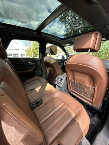 2020 Audi Q5 quattro Premium Plus 45 TFSI