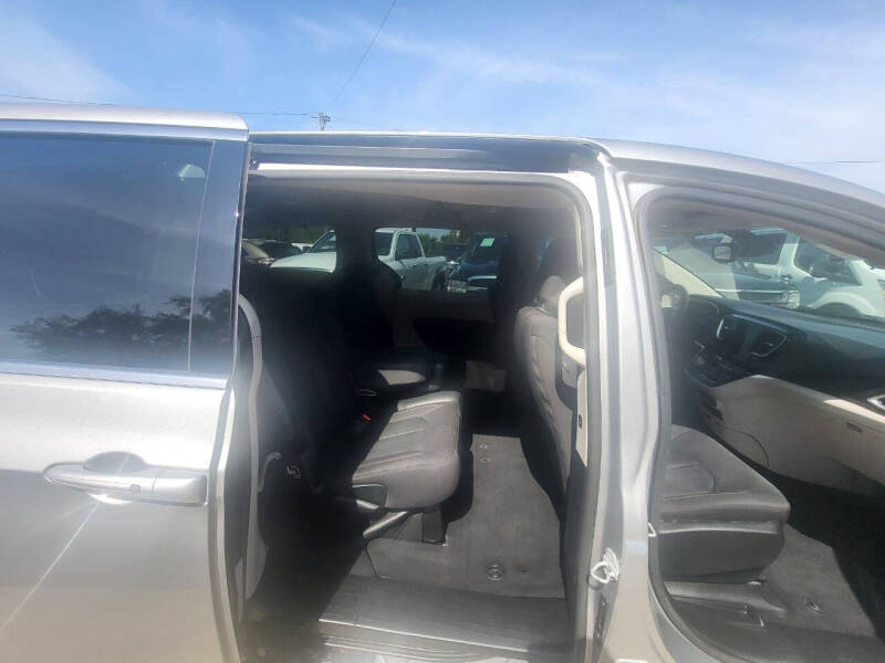 2017 Chrysler Pacifica Touring