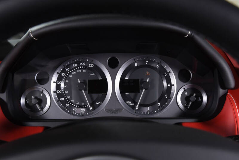2013 Aston Martin V8 Vantage