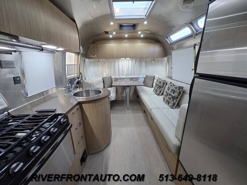 2018 Airstream Flying Cloud 25FB