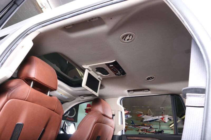 2016 Cadillac Escalade Premium Collection