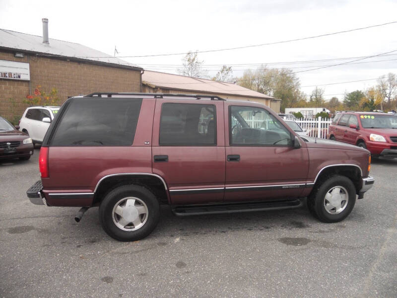 1997 GMC Yukon SLE photo 11