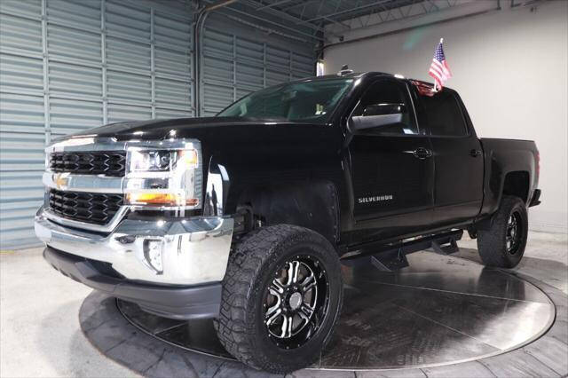 2017 Chevrolet Silverado Pickup - $29,497