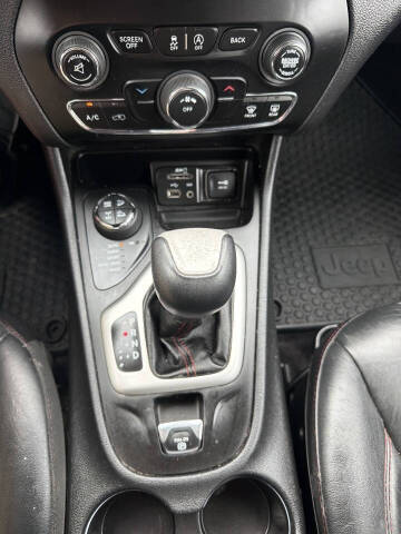 2017 Jeep Cherokee Trailhawk
