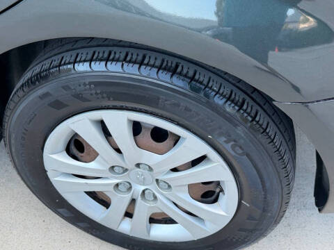 2017 Chevrolet Sonic LS Manual