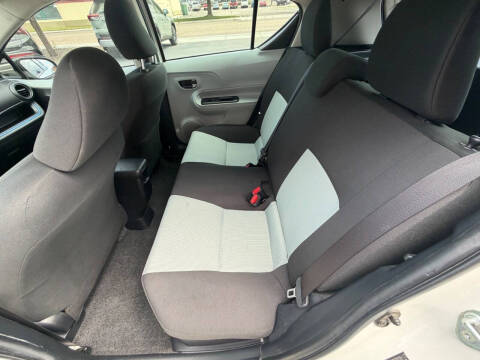 2013 Toyota Prius c Two