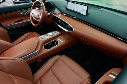 2022 Genesis GV70 2.5T Standard