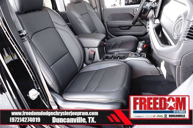 2025 Jeep Gladiator High Tide