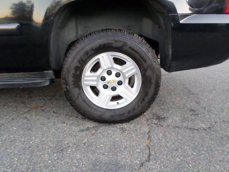 2007 Chevrolet Tahoe LS photo 27