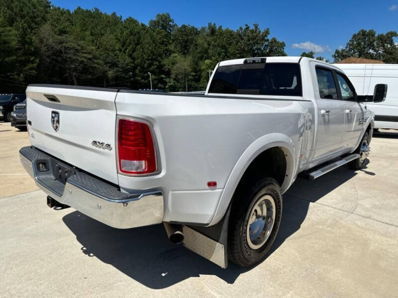 2017 RAM Ram 3500 Pickup Laramie photo 4