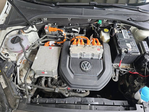 2016 Volkswagen e-Golf SE