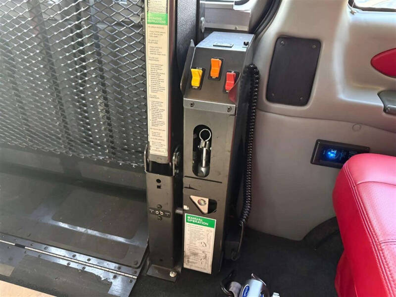 2018 GMC Savana 2500