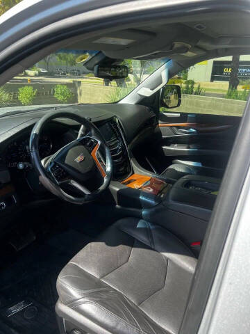 2020 Cadillac Escalade Luxury