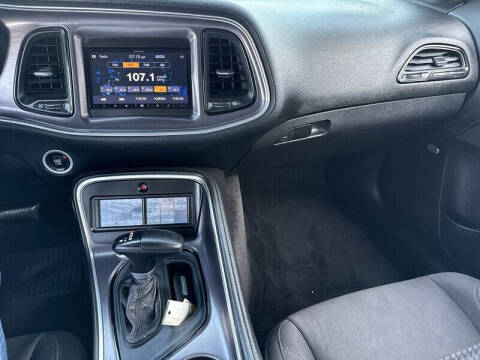 2015 Dodge Challenger SXT