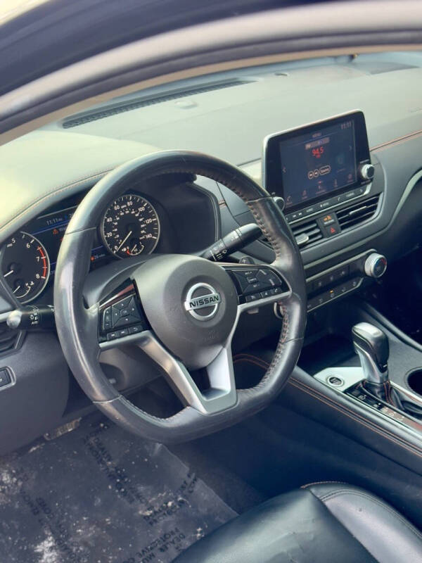 2019 Nissan Altima 2.5 SR