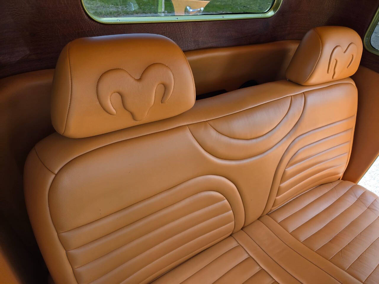 1930 Dodge 5-Window Coupe 6
