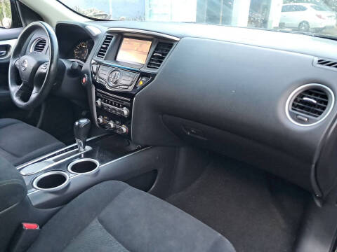 2015 Nissan Pathfinder SV