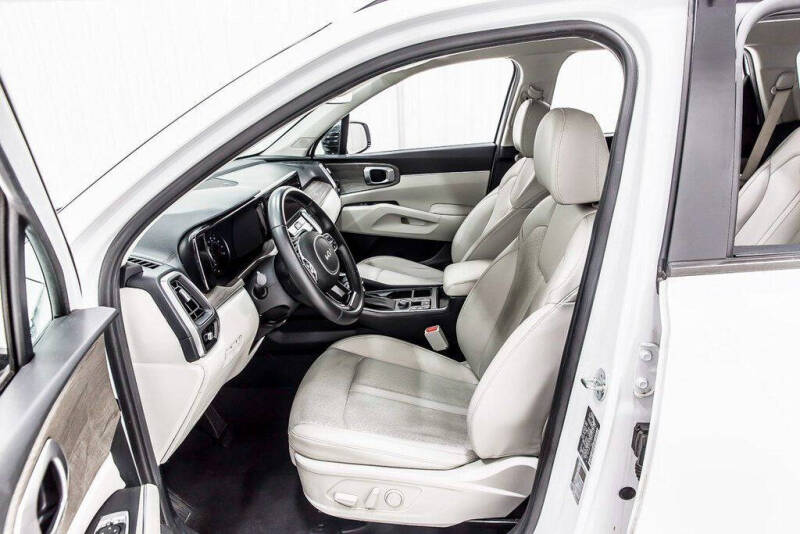 2023 Kia Sorento EX