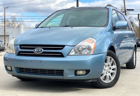 2006 Kia Sedona for sale at National Auto Mall Corp in Thomasville NC