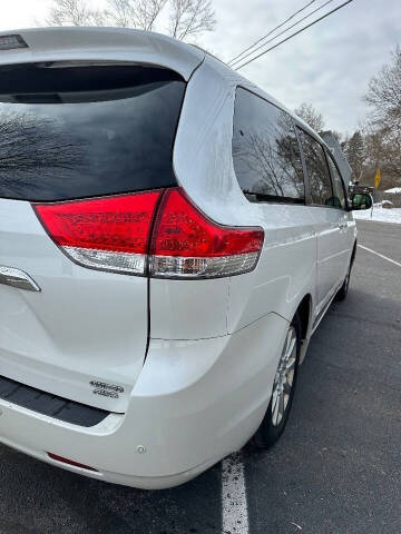 2012 Toyota Sienna Limited 7-Passenger