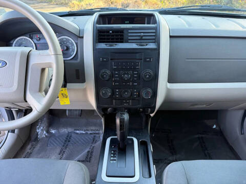 2011 Ford Escape XLS