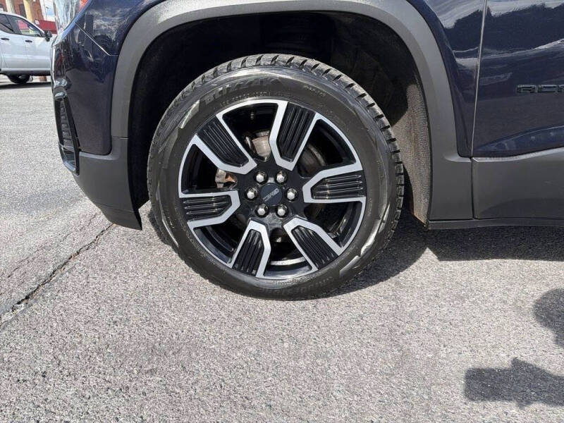 2021 GMC Acadia SLT