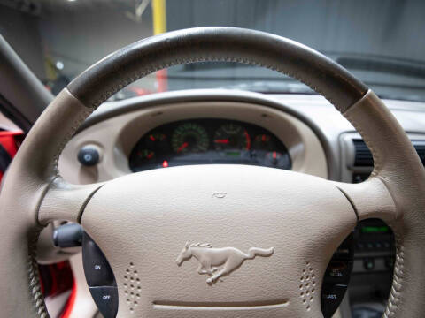 2003 Ford Mustang GT Deluxe