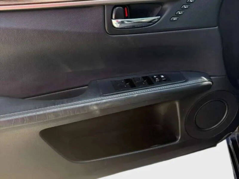 2015 Lexus ES 350 Crafted Line