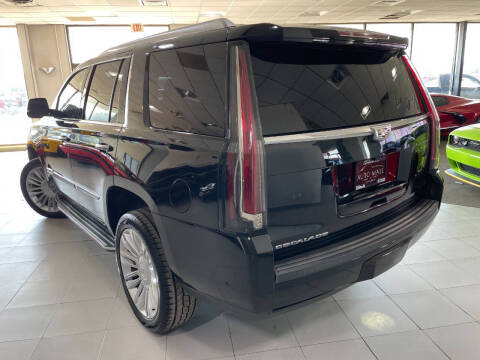 2020 Cadillac Escalade Luxury