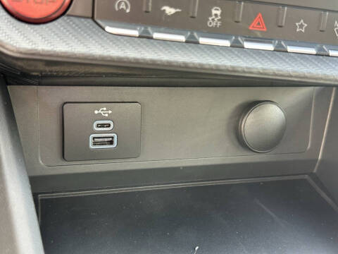 2025 Ford Mustang EcoBoost