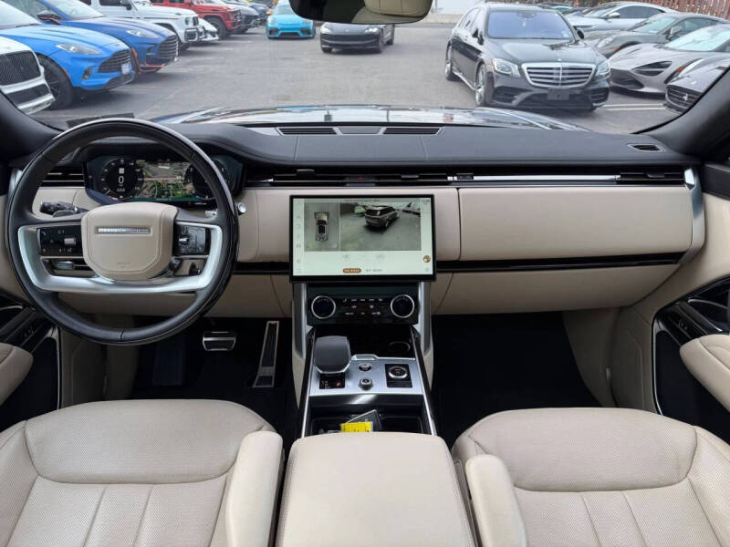 2023 Land Rover Range Rover P400 SE