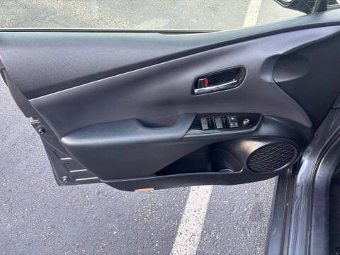 2020 Toyota Prius LE AWD-e