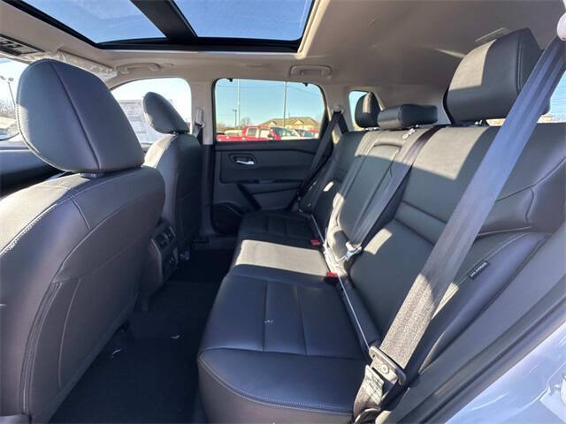 2025 Nissan Rogue SL