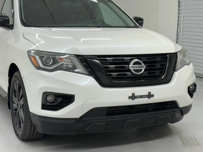 2018 Nissan Pathfinder SL