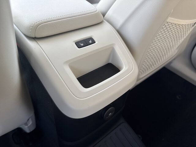 2026 Volvo XC60 T8 Ultra