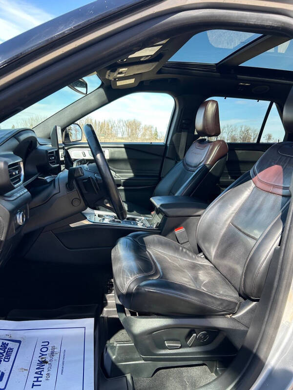 2020 Ford Explorer Platinum