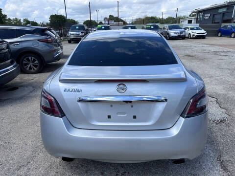 2014 Nissan Maxima