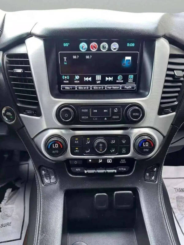 2017 GMC Yukon XL SLT