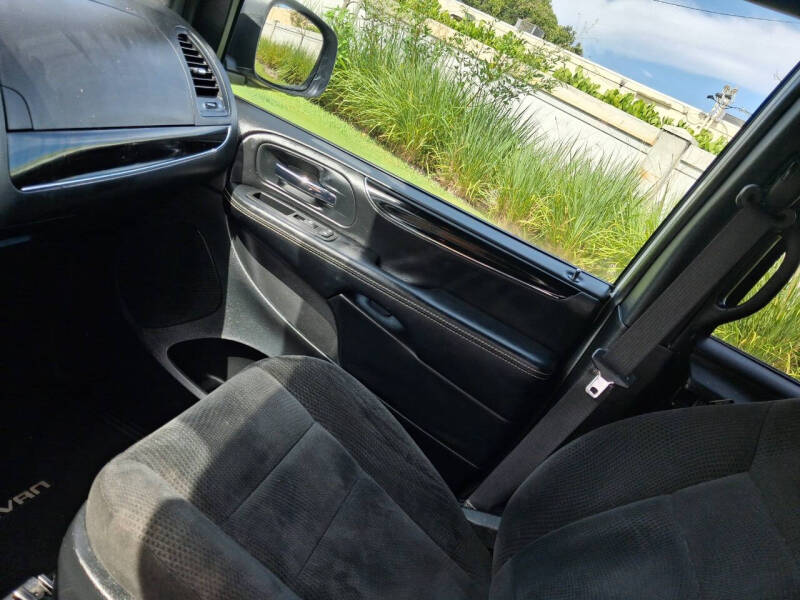 2017 Dodge Grand Caravan SE