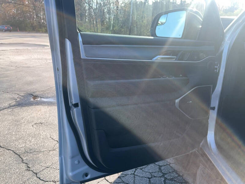 2024 Jeep Wagoneer Carbide