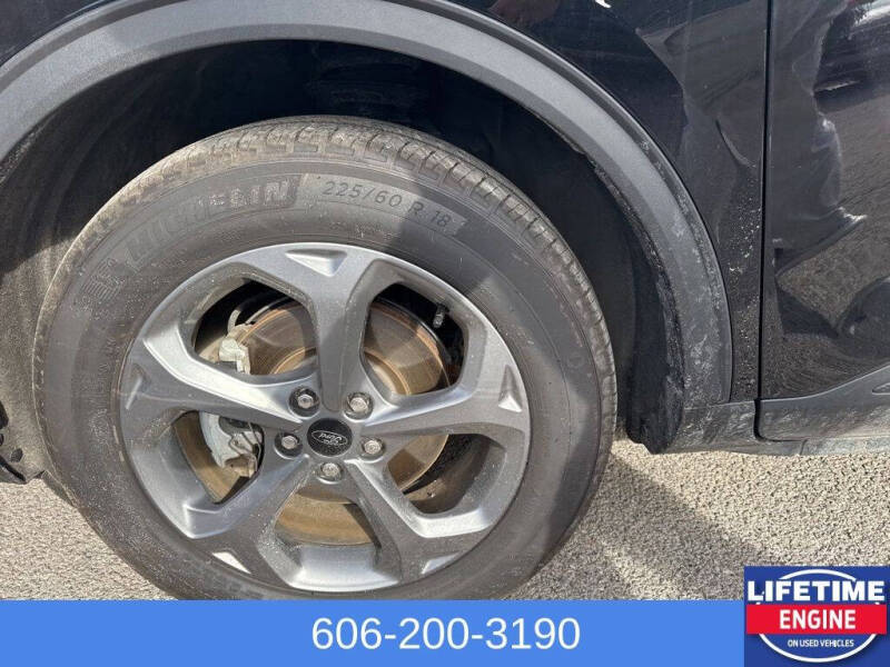 2025 Ford Escape Hybrid ST-Line Select