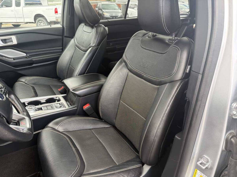 2020 Ford Explorer ST