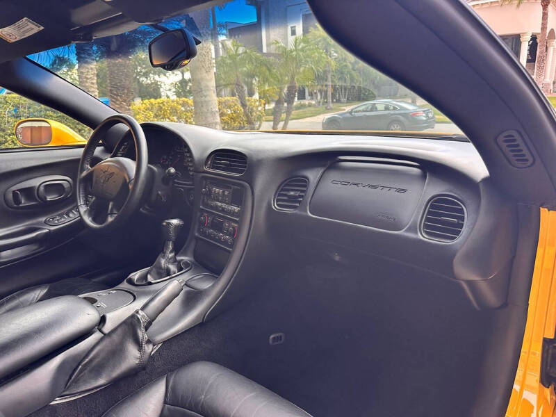 2004 Chevrolet Corvette