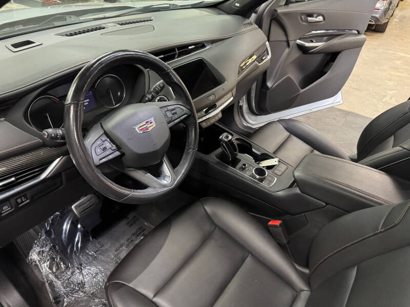 2019 Cadillac XT4 Sport