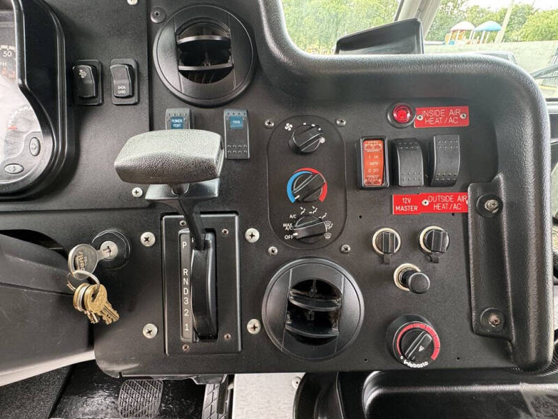 2016 Freightliner MT45 Chassis