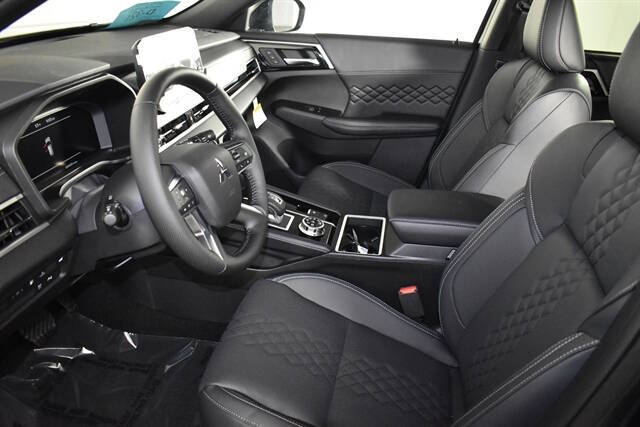 2025 Mitsubishi Outlander PHEV SEL Black Edition