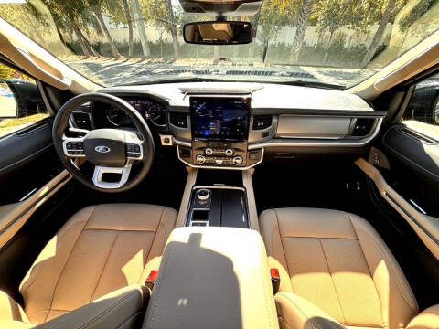 2024 Ford Expedition MAX XLT